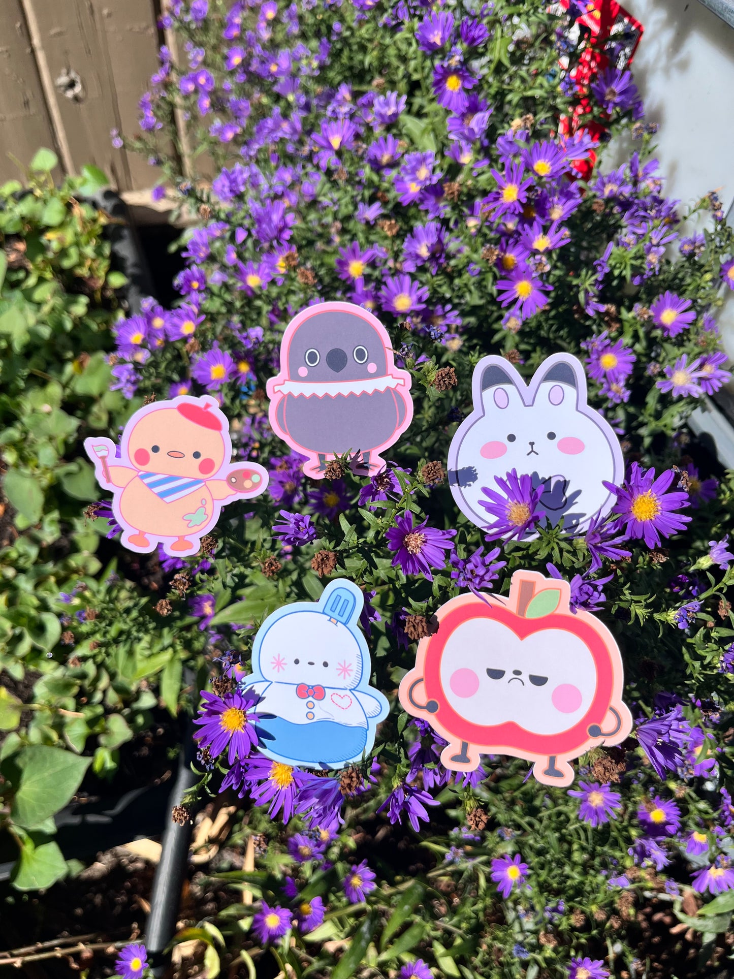 Love and Deepspace Mascots Vinyl